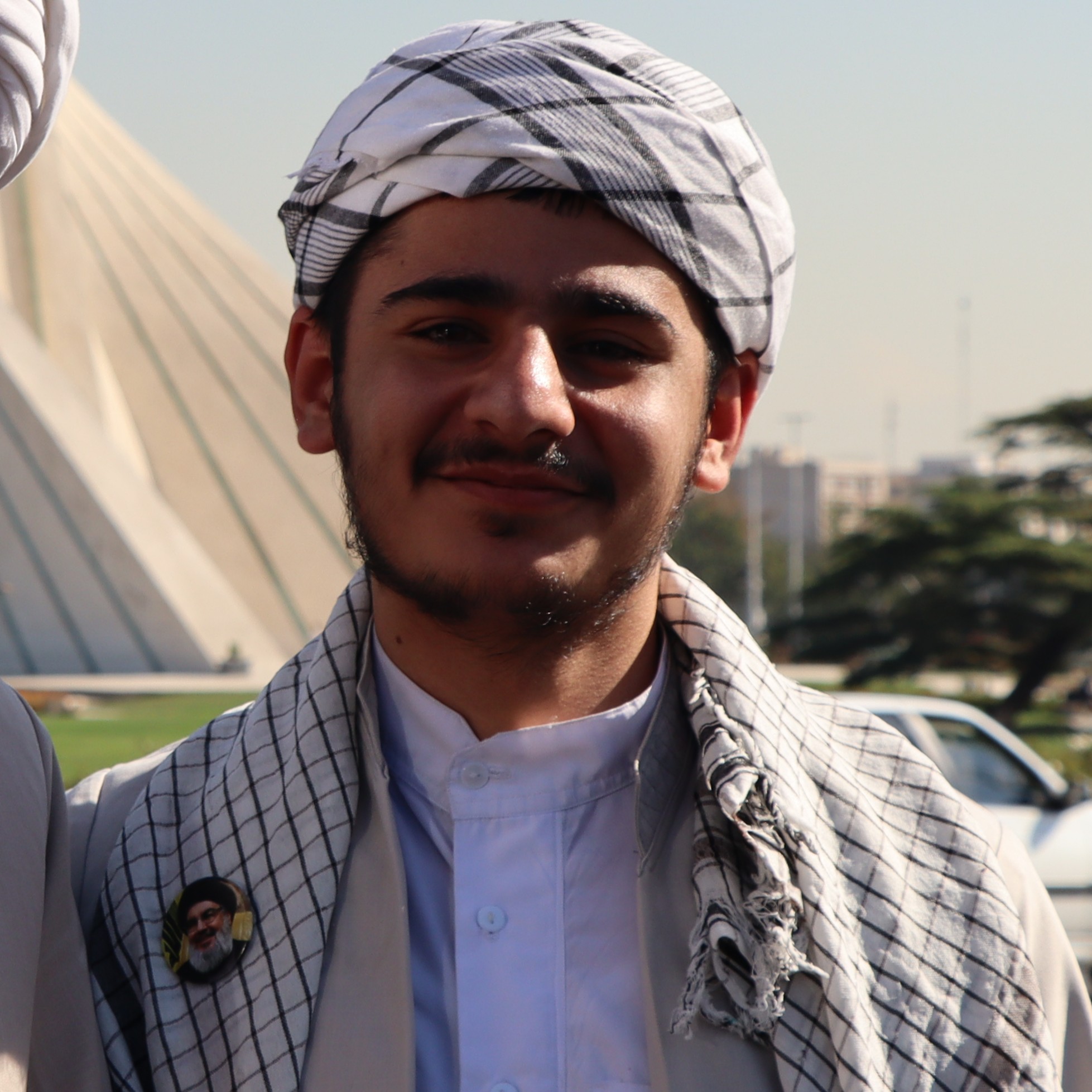 پروفایل آرش قهرمانی