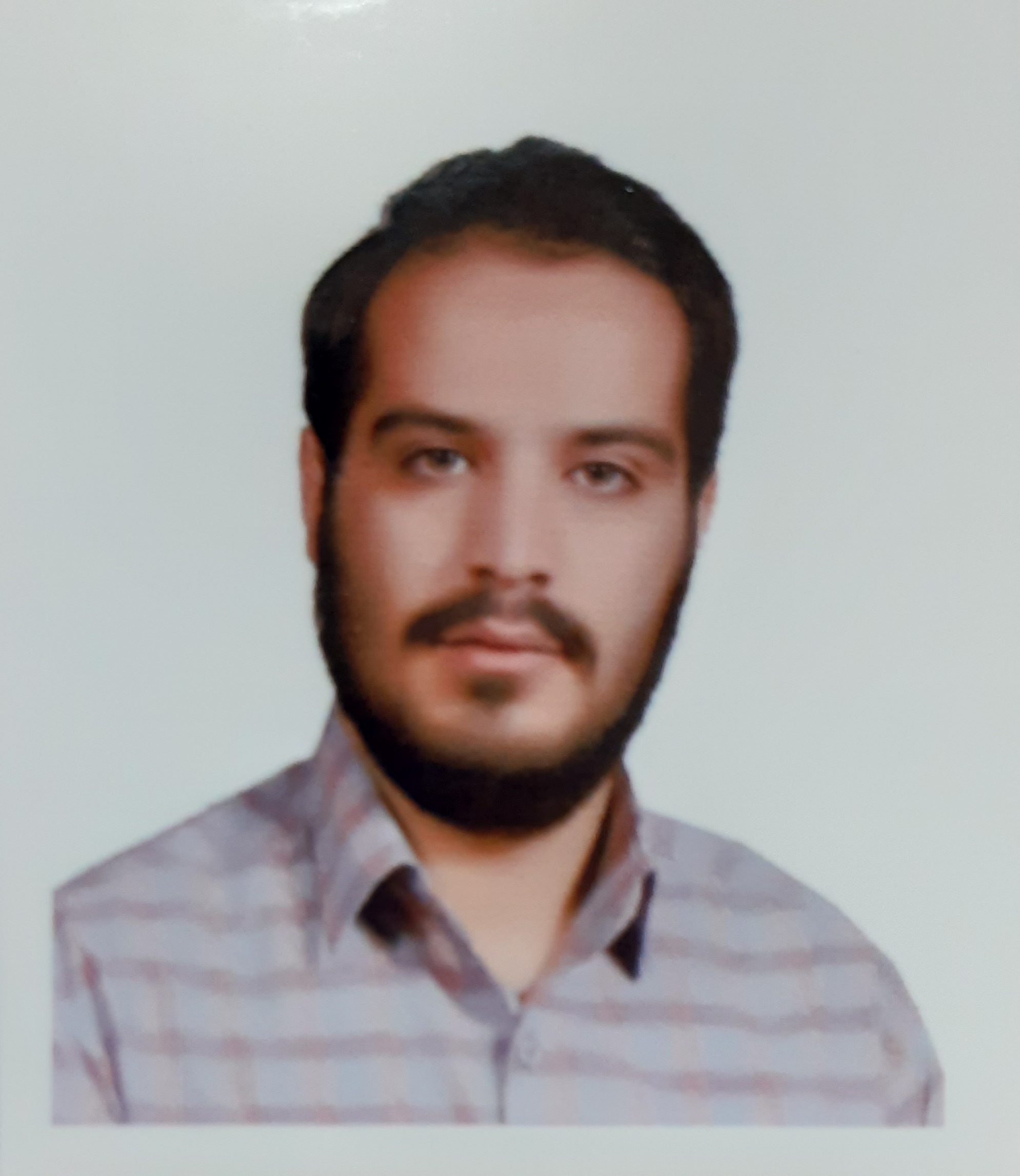 پروفایل احمدرضا رضایی معتقد